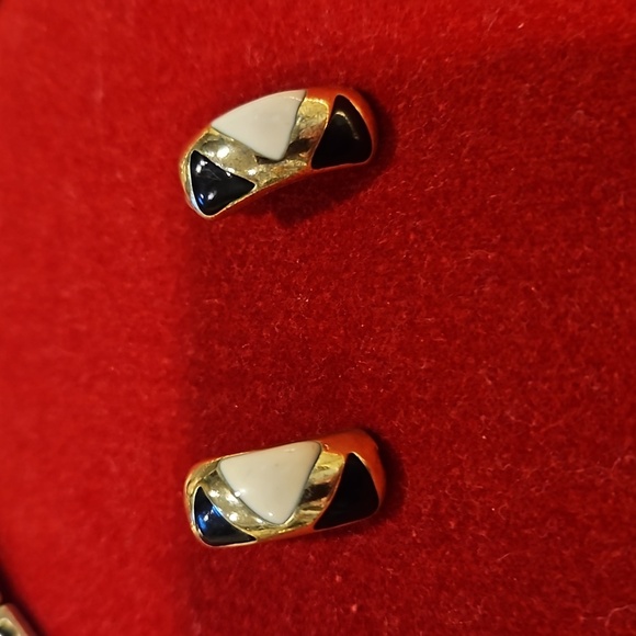 Vintage Enamel and Goldtone Choker Necklace and Earrings - Picture 2 of 6